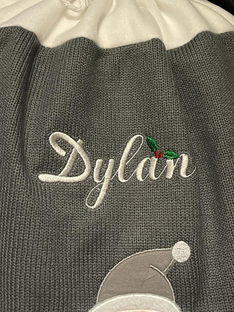 Personalisiertes Weihnachtssack- und Strumpfset