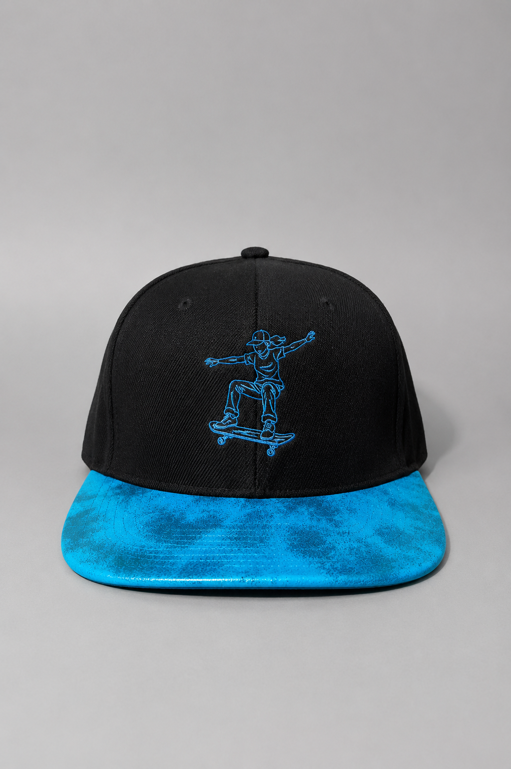 Cap with blue embroidered Skater blue flat peak