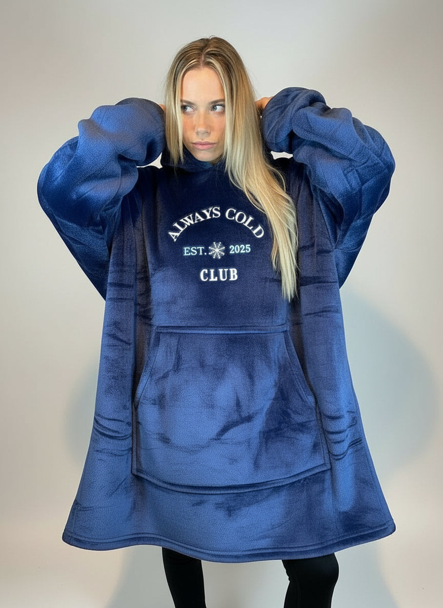 Übergroße Kapuzendecke – „Always Cold Club“-Stickerei | Erwachsene | Einheitsgröße